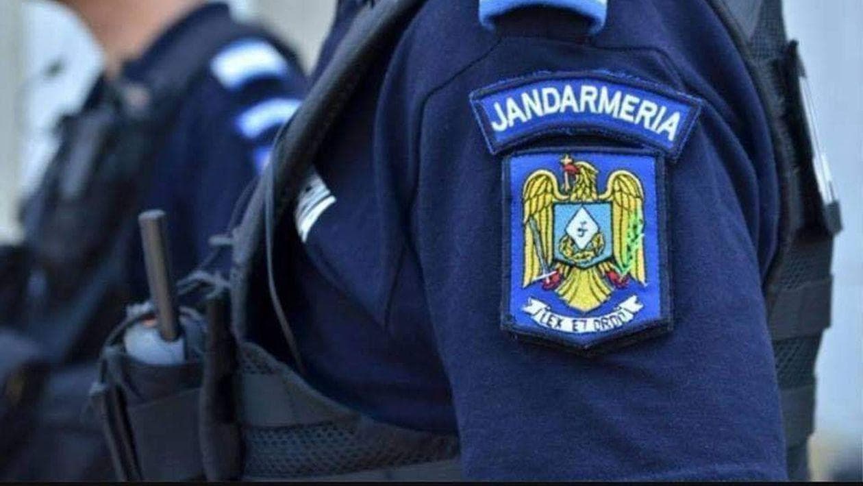 Două persoane au încercat să vândă arme ilegal într-un târg. Ce s-a întâmplat cu suspecții
