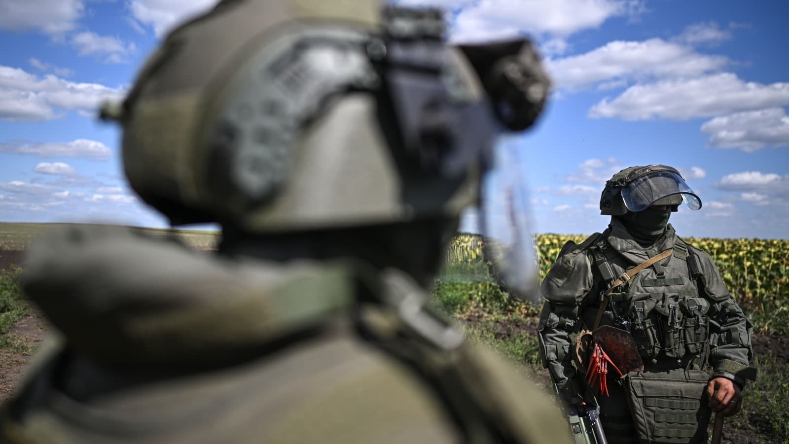 O româncă ofițer în Forțele Navale a fost rănită grav de o dronă Shield AI în SUA. Compania este acuzată că ascunde defecțiunile