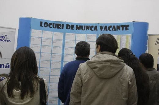 România a depășit ținta de șomaj pentru 2026. Rata șomajului a crescut cu 6,4% în mai. Cei mai afectați sunt tinerii – 28,8%