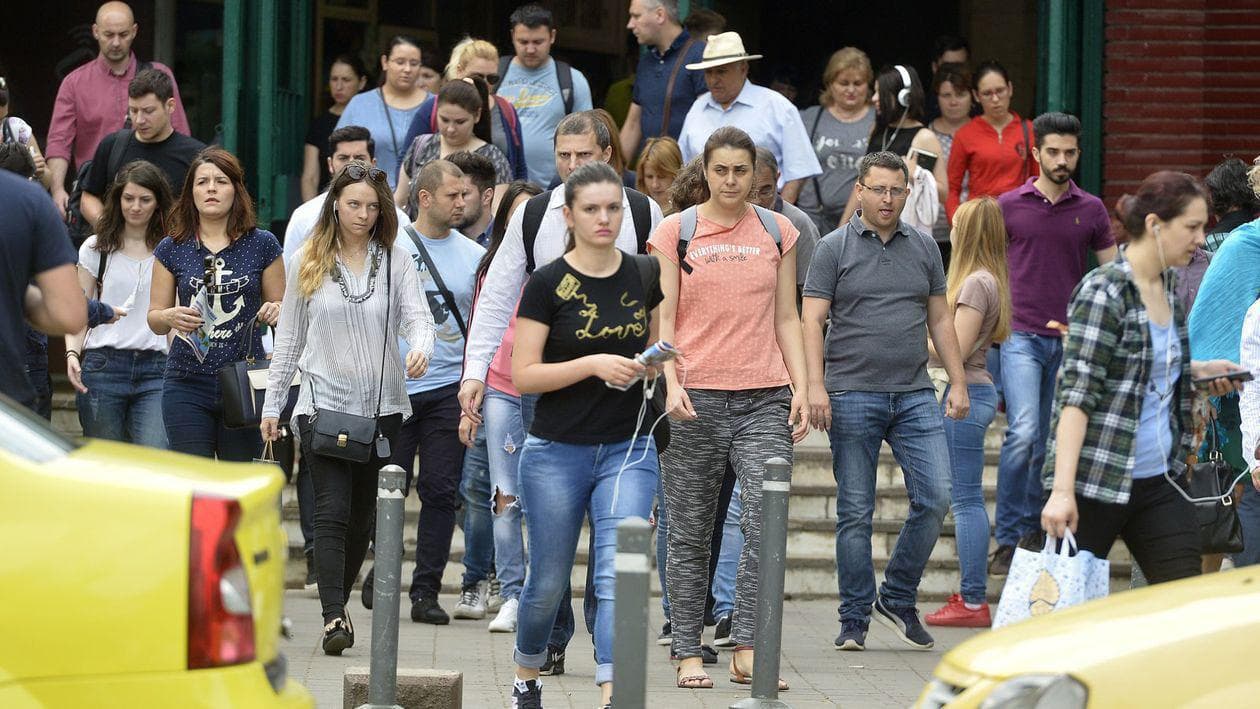 Cine ține România pe linia de plutire. Cum este împărțită datoria publică între bănci, populație și investitori