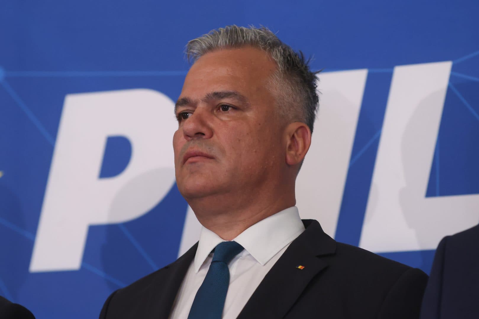 EXCLUSIV: Adrian Veștea a explicat de ce nu a spus nimănui că va fi desemnat premier: „Asta a fost dorința președintelui”. Când au început, de fapt, discuțiile (VIDEO)