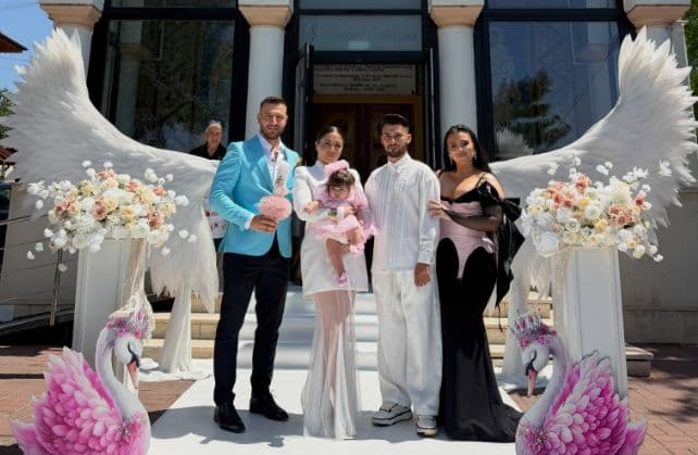 Oana Radu, criticată pentru ținuta purtată ca nașă de botez: „Biserica e biserică, măcar acolo să fim decenți” (FOTO)