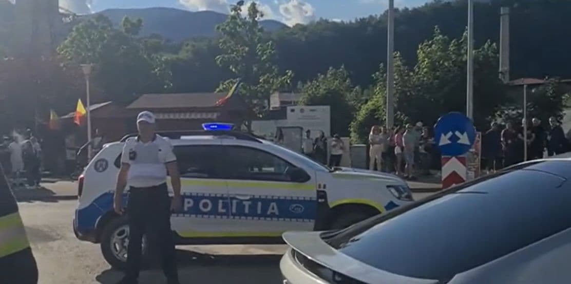 Lupeni: Bărbat reținut, după ce și-a împușcat fosta iubită și pe familia ei. Starea victimelor (VIDEO)