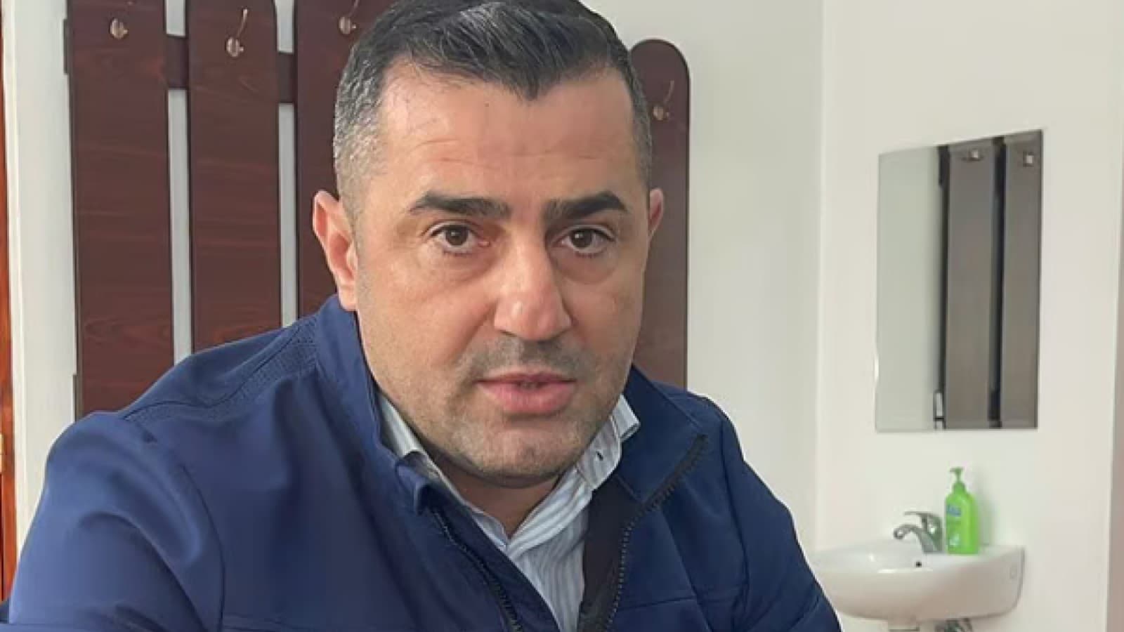 Demisie la conducerea Fabricii de Arme Cugir. Directorul Radu Coroamă s-a retras în contextul protestelor salariaților. Angații au reclamat întârzileri la plata salariilor