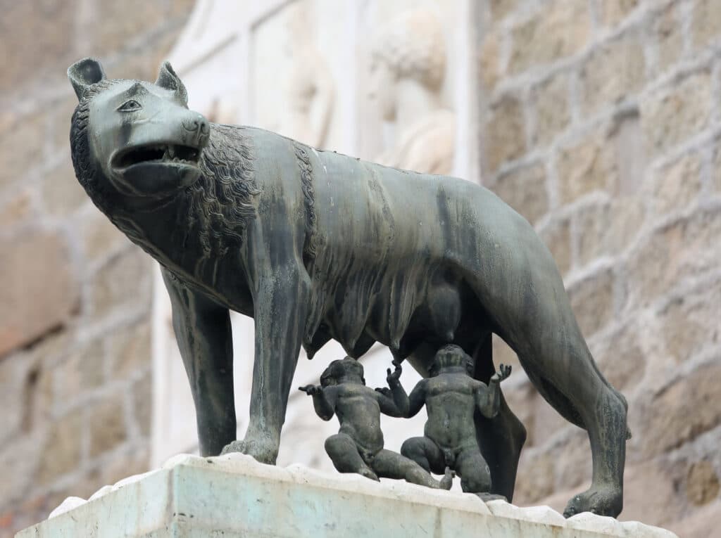 Povestea întemeierii Romei, oraşul de pe Şapte Coline. Ab urbe condita!