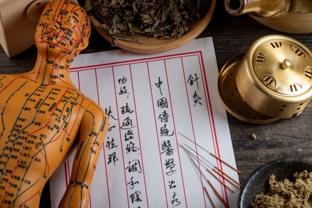 De ce tinerii din generația Z sunt tot mai interesați de medicina tradițională chineză