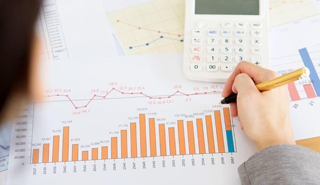 Săptămână plină în economie: INS anunță date cheie despre PIB și scumpiri / Estimări: recesiune și în primul trimestru din 2026 și inflație peste 10% în aprilie / Ședință de politică monetară la BNR