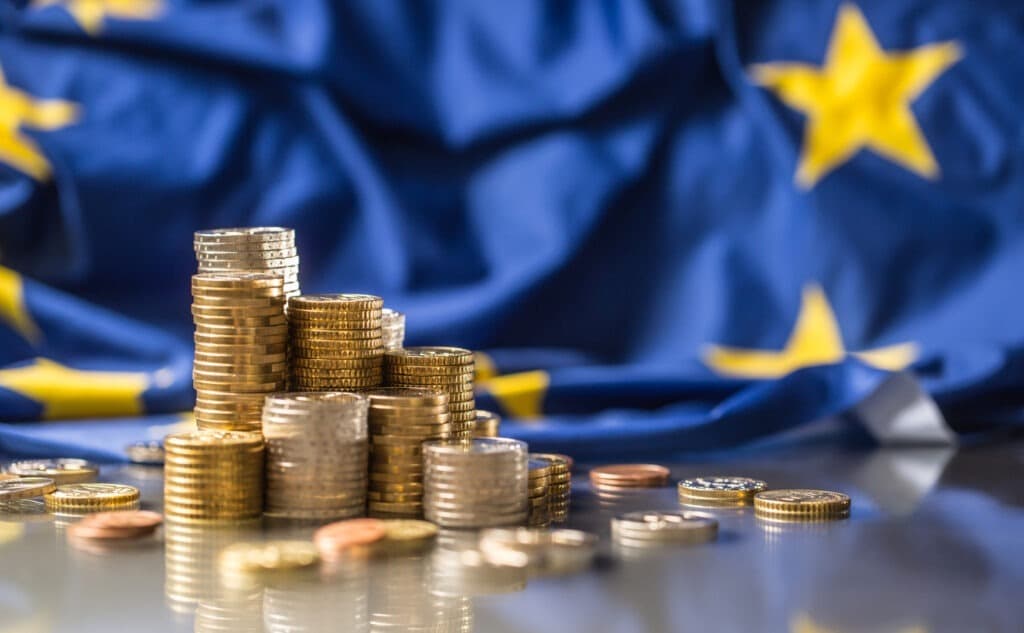 Trei motive pentru care România ar trebui să adopte euro cât mai rapid. Prim-viceguvernatorul BNR Leonardo Badea, editorial în presa germană