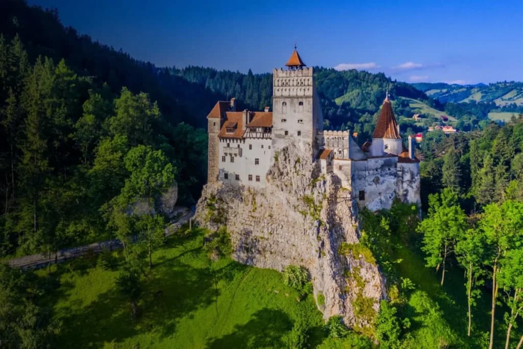 Ad Populum, compania americanului care administrează averea lui Elvis Presley, preia operațiunile Castelului Bran în timp ce proprietatea rămâne la familia Habsburg