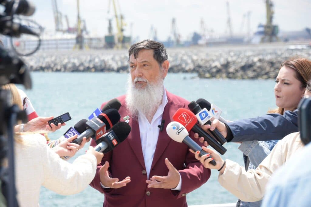 Voican (ANAT): Guvernul şi ministerul de resort ar trebui să înţeleagă că atunci când motorul economiei încetineşte nu e cazul să pui şi frână. Turismul românesc ar trebui să se consolideze în anii mai grei