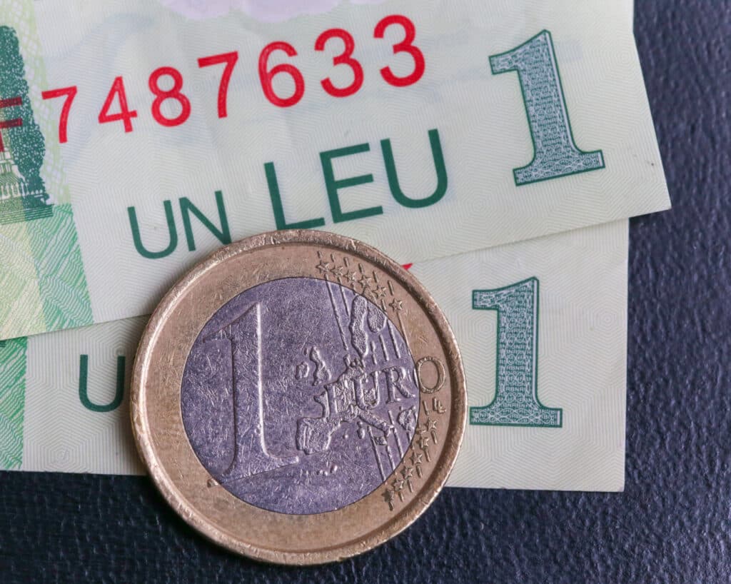 BREAKING | Euro urcă la 5,2999 lei pe interbancar, nou maxim istoric tranzacționat
