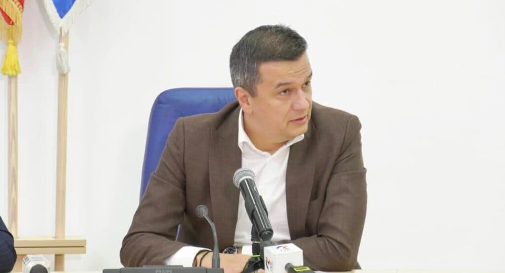 Grindeanu se întâlnește miercuri cu reprezentanții sindicatelor și patronatelor