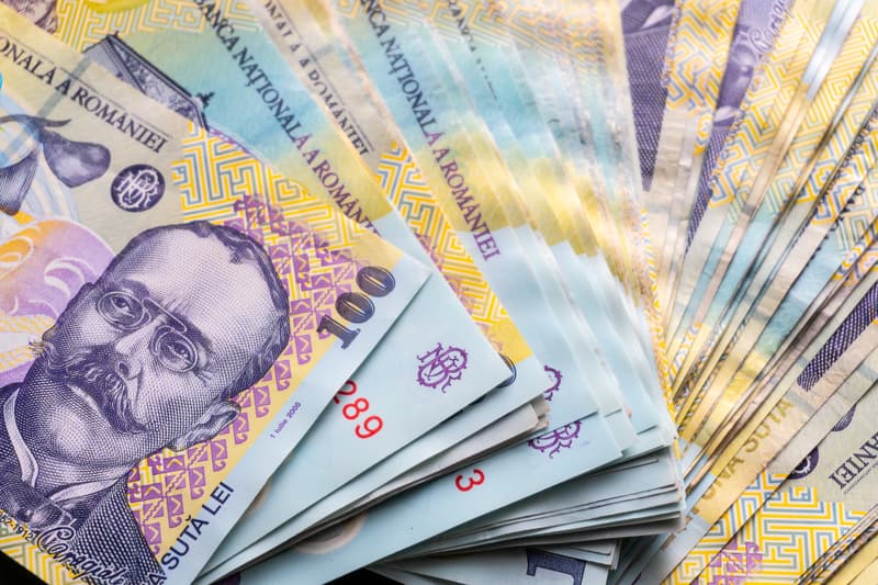 Comisia Europeană: Datoria publică a României ar putea ajunge la 90% din PIB până în 2036
