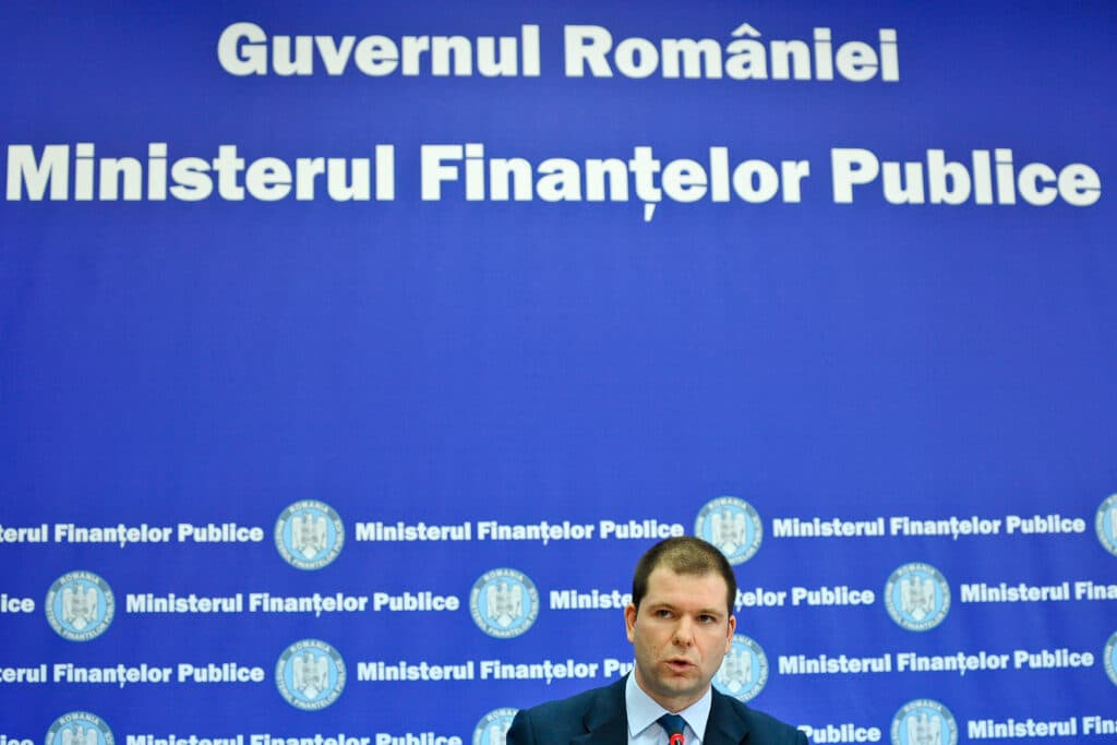 Surse: Bogdan Drăgoi, luat în calcul la Ministerul Finanțelor