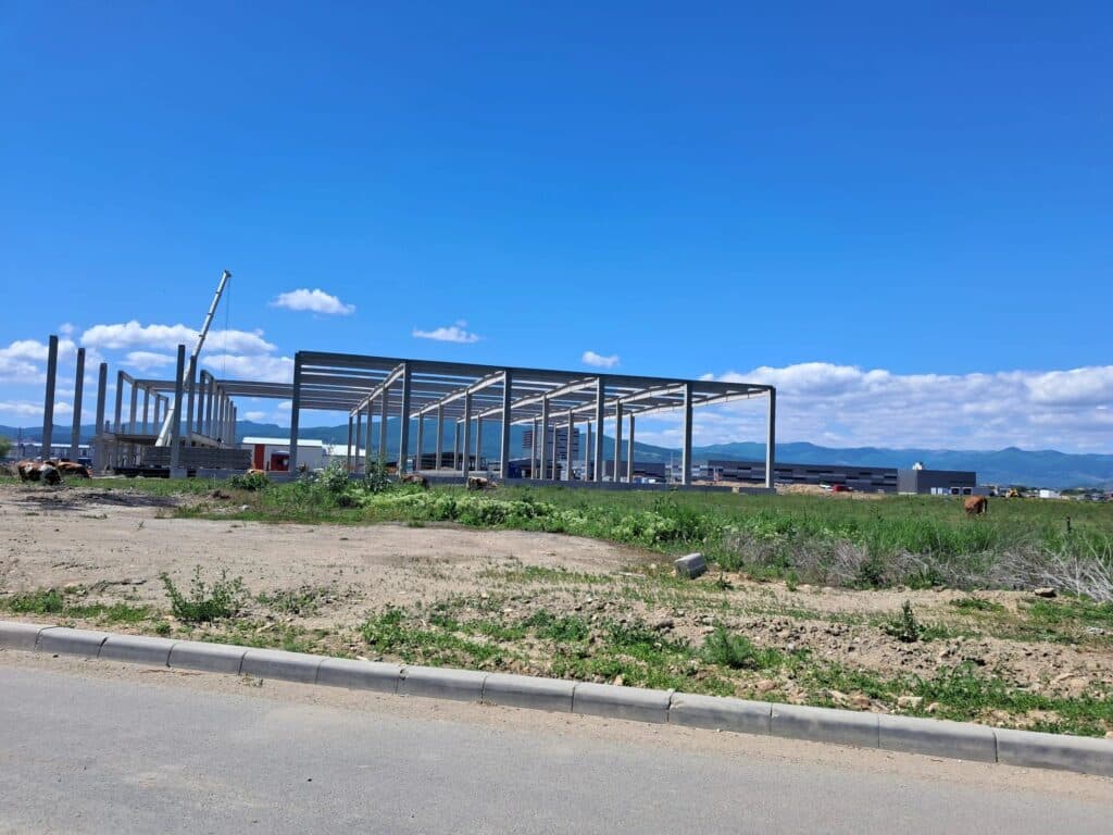 Ziarul de Iași: Producătorul ieșean Misavan investește 15 milioane de euro într-un centru logistic în Alba