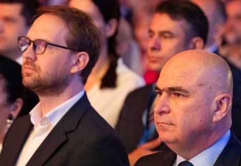 Fritz și Bolojan au discutat despre negocierile de luni de la Cotroceni. Primarul Timișoarei spune că PNL și USR se vor coordona și nu vor susține o formulă de guvernare cu PSD