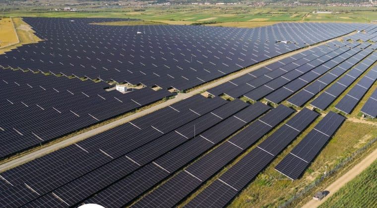 Nouă investiție majoră finalizată în energie: Un nou parc fotovoltaic, de 54 MW, începe producția în Dâmbovița