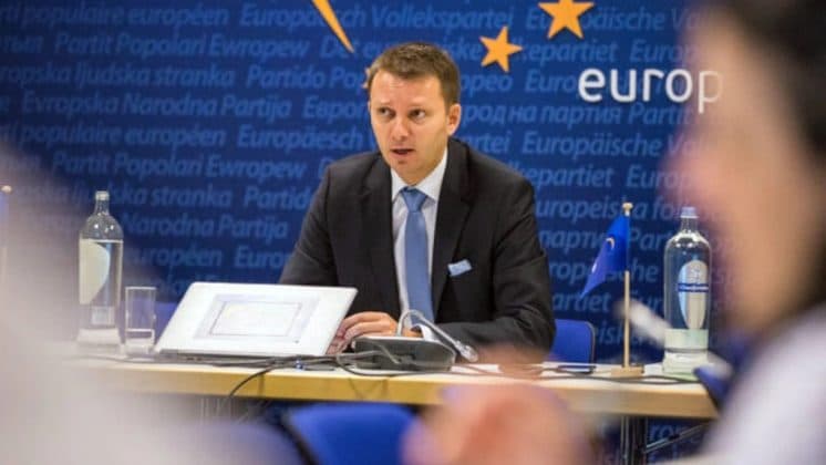 Guvernul de avarie. Situaţia se complică – Rival pentru Grindeanu, Siegfried Mureşan ar putea fi o nouă propunere de premier din partea PNL, USR şi UDMR