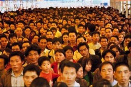 China și-a modificat sistemul de reședință permanentă și deschide astfel orașele muncitorilor migranți veniți din zonele rurale