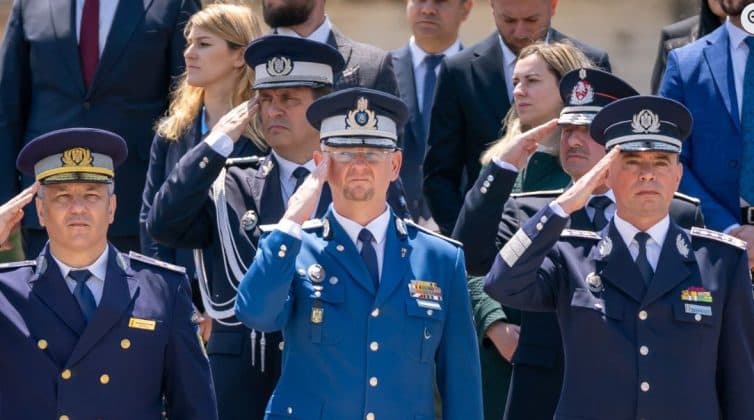 Analiza completă a pensiilor de serviciu din MAI: peste o treime dintre beneficiari iau pensie de cel mult 5.000 lei net. Sub 16% dintre ei iau între 7.001 lei şi 9.000 de lei. 46 de oameni iau pensie peste 20.001 lei – exclusiv