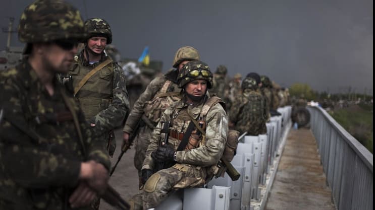 Germania propune asumarea unui angajament puternic de finanţare pentru Ucraina la summitul NATO