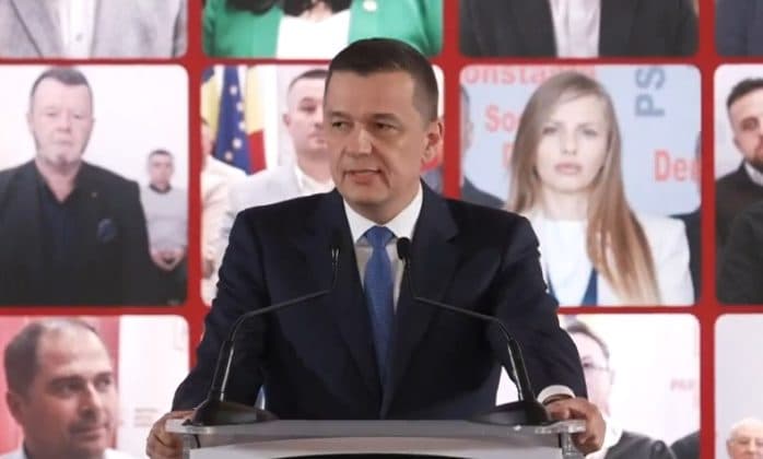 Mii de oameni în Piața Victoriei, în sprijinul lui Ilie Bolojan. Mesaje de susținere pentru premier | VIDEO