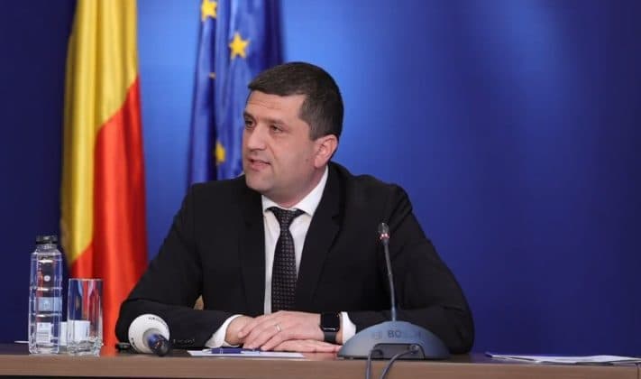 Miruță dezminte că banii pentru construcția de autostrăzi prin programul SAFE s-au dus către firme din Ucraina. „Dintre cele nouă loturi de autostradă, şapte au fost date către firme din România