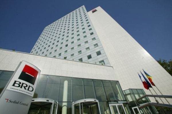 Conflict de muncă la una dintre cele mai mari bănci din România. Angajații BRD acuză pierderi de mii de lei per salariat, tensiunile continuă. Banca confirmă eșecul negocierilor
