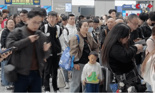 Căile ferate chineze au înregistrat un record de pasageri de 1 mai