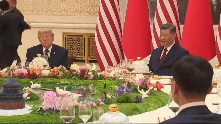 Vizita lui Trump în China și negocierile cu Xi Jinping. Au fost făcuți câțiva mici pași simbolici, dar acordurile importante au fost puține (AFP)