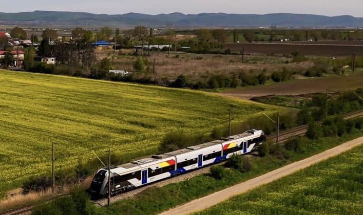 Trenul românesc Leon, care a dus clubberi la mare, merge săptămâna viitoare la munte. Destinația? Surpriză!