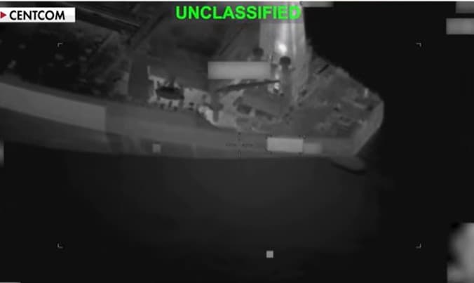 VIDEO – SUA au anunţat că au „scos din funcţiune un petrolier” care încerca să încalce blocada asupra porturilor iraniene