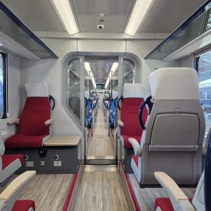 O companie privată de transport feroviar introduce de la 1 iulie trenuri electrice noi pe ruta București Nord – Cluj-Napoca și retur