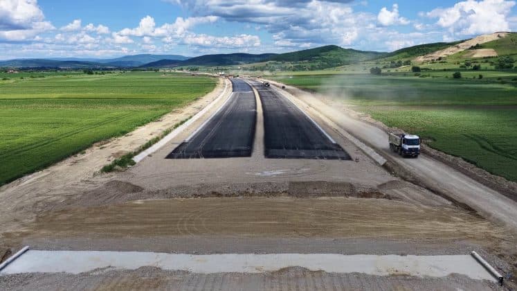 FOTO Autostrada Unirii. Când vom circula pe primii kilometri din A8 Tg Mureș – Iași – Ungheni