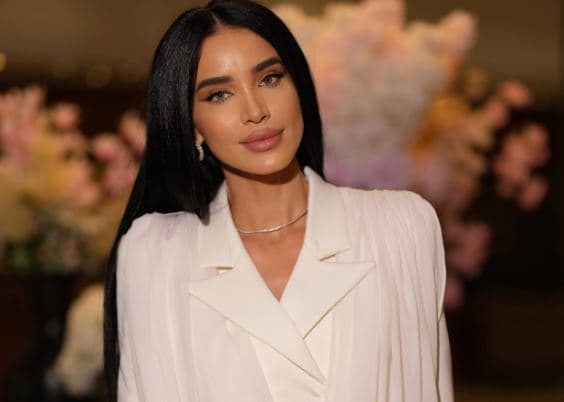 Cât câştigă un creator digital fiscalizat: Adelina Pestriţu are marjă de profit net de peste 45% la afaceri nete de 1,4 milioane cu un salariat