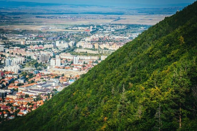Se dezgheață piața imobiliară? Tranzacțiile cu apartamente cresc pe final de primăvară, după ce anul începuse cu un minus masiv de 25%
