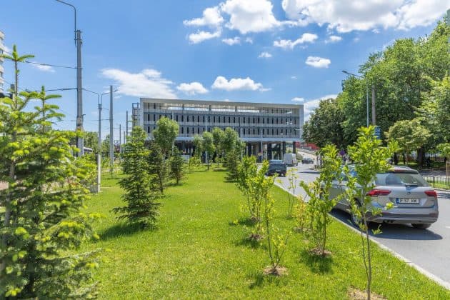 FOTO Primăria București anunță că dă în folosință două mari parcări cu plată. Vezi unde