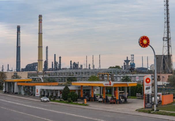 Ieftinire semnificativă a carburanților în benzinăriile Rompetrol, azi. Cât costă acum benzina și motorina