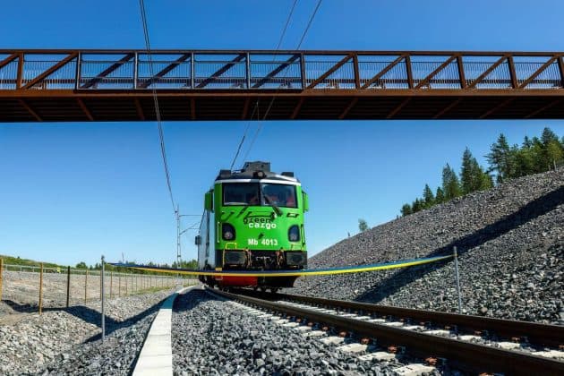 FOTO Locomotivă fabricată în România a inaugurat cea mai nouă linie feroviară din Suedia