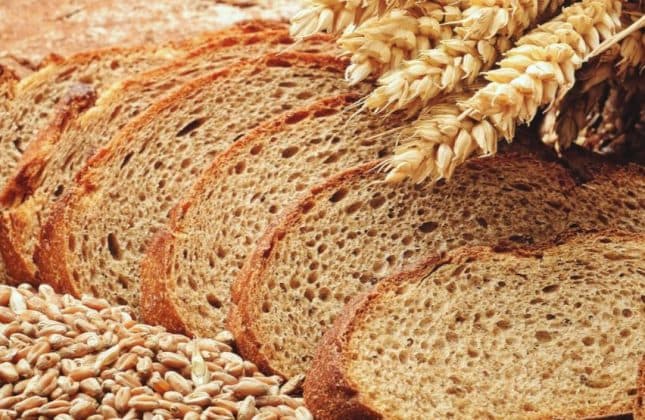 Bimbo, cel mai mare grup de panificaţie din lume, pune pâine pe mesele românilor, muncită de 3.000 de oameni, prin firmele sale care au afaceri de 1,4 miliarde de lei în 2025 – analiză