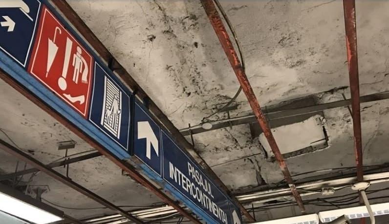 Incident la stația de metrou Universitate, plină de fum