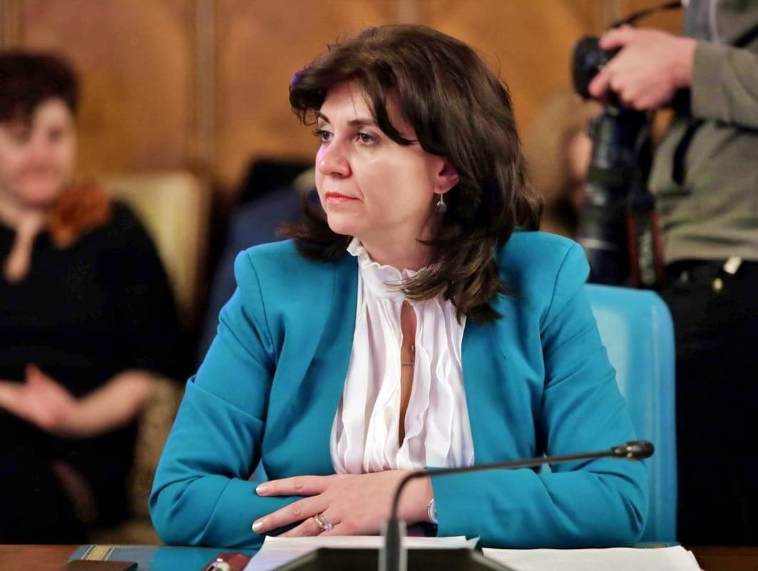 Monica Anisie, nominalizată ministru al Educației în Guvernul Veștea: Nu mi s-a cerut demisia de onoare, prin urmare nu văd de ce mi-aș da eu demisia. Nu îmi voi da demisia niciodată din PNL
