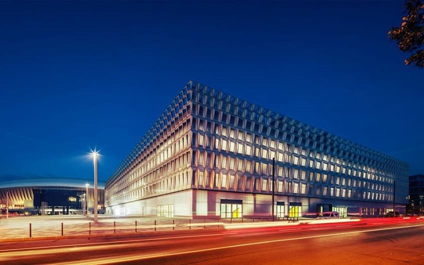 BTarena din Cluj schimbă toate cele 10.000 de scaune / Operațiune de 6 milioane de lei / Emil Boc: Sala funcționează aproape la capacitate maximă