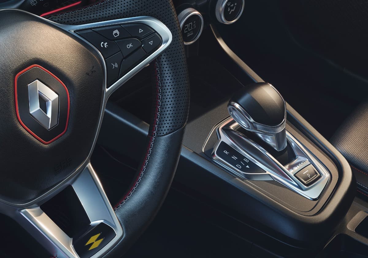 Renault ajunge la un acord în Spania ce privește menţinerea producţiei la două uzine şi a 6.000 de locuri de muncă