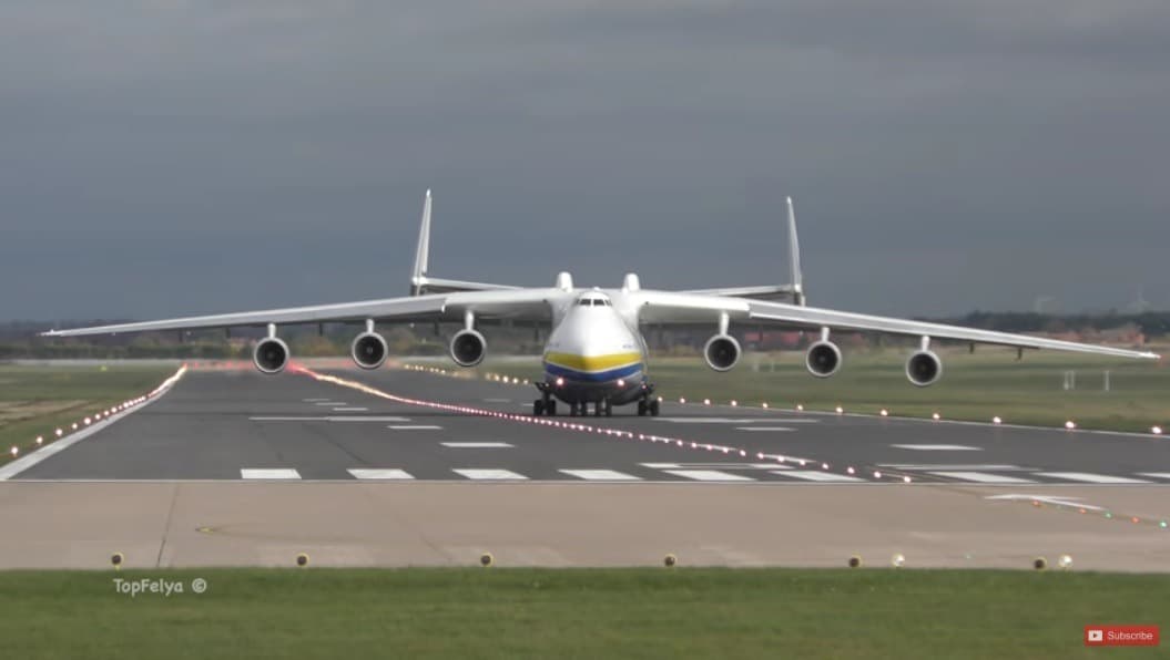 Un avion militar din India s-a prăbuşit la aterizare, cinci persoane au murit