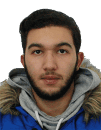 Criminalul din Iași care și-a ucis doi colegi scapă de închisoarea pe viață tocmai datorită violenței folosite / Judecătorii susțin că a dovadă de „dezorganizare emoțională” și „lipsă de sânge rece”, astfel s-a exclus premeditarea