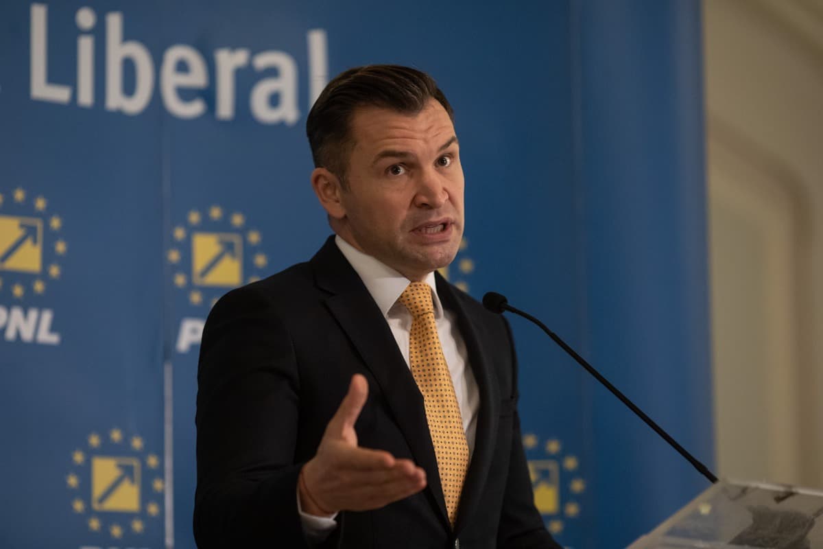 Ionuț Stroe le răspunde liberalilor din jurul lui Bolojan: A te adresa unei instanțe nu este sabotaj