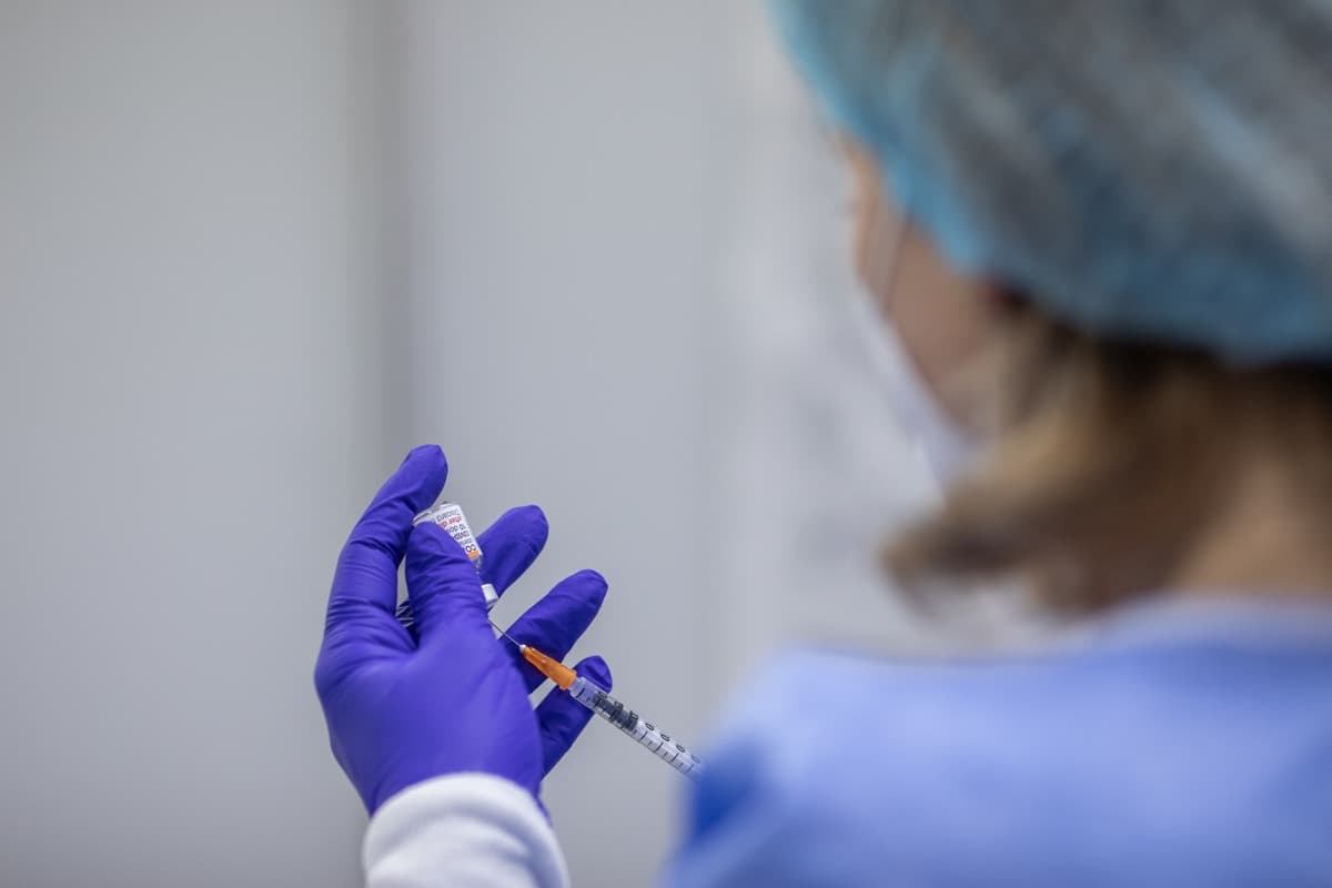 Șefii Pentagonului impun din nou vaccinarea obligatorie după ce sute de militari s-au îmbolnăvit de gripă