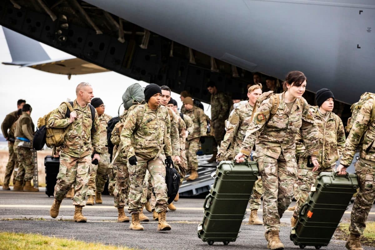 SUA pregătesc retragerea accelerată a trupelor din Europa (Reuters) / Planul ar urma să fie prezentat aliaților NATO