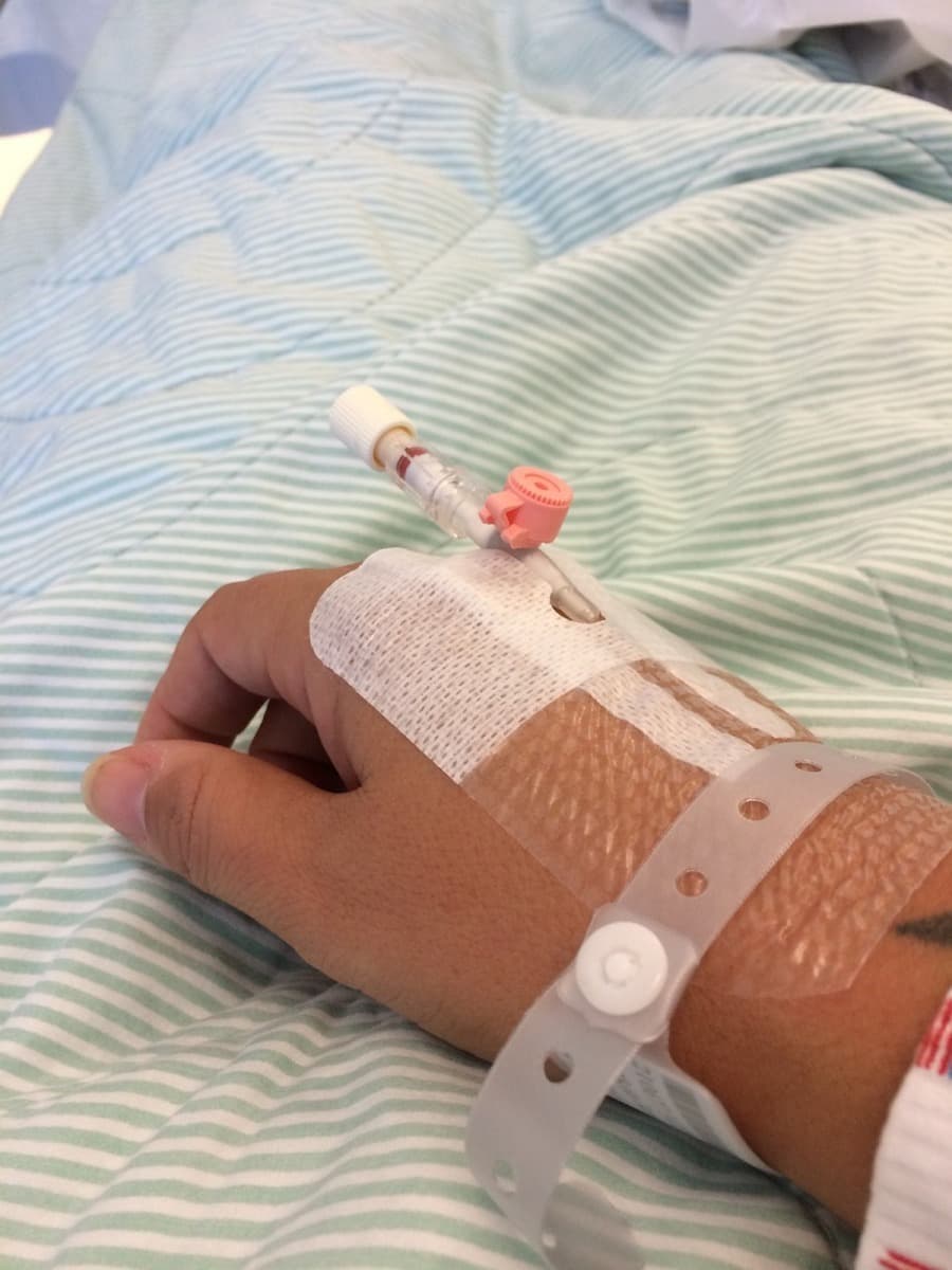 Primul caz uman de gripă aviară H9N2 depistat în Europa